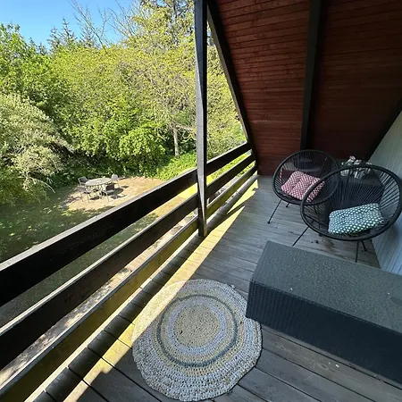Large With Balcony At The Edge Of The Forest Homestay *