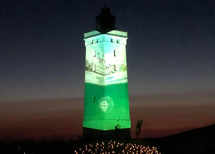 Large With Balcony At The Edge Of The Forest *