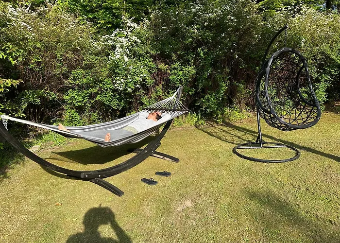 Large With Balcony At The Edge Of The Forest منزل للإقامة *